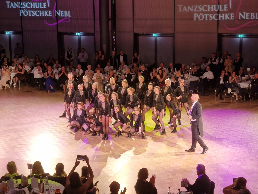 Dance4Fans - Showgruppe 139_3.jpg